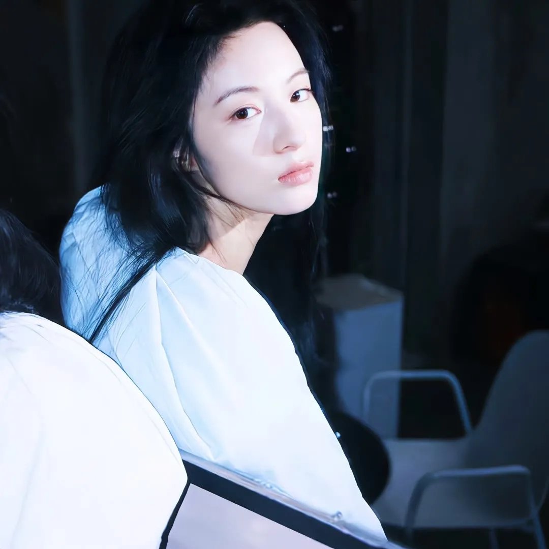 闪婚后，总裁老公把我捧上天